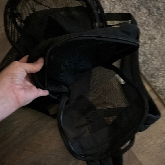 Nike Black Backpack Versatile and Minimalist Design - Picture 4 of 7